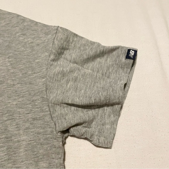 New Balance Womens Cropped T-Shirt Size Large Shirt - Picture 5 of 16